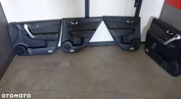 Renault Koleos I Rear door card trim 