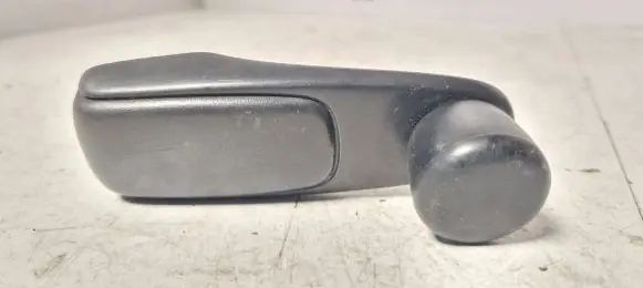 Peugeot 207 CC Front door window winding handle 9653797777