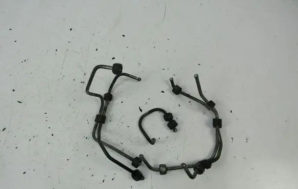 Peugeot 607 Fuel injector supply line/pipe 