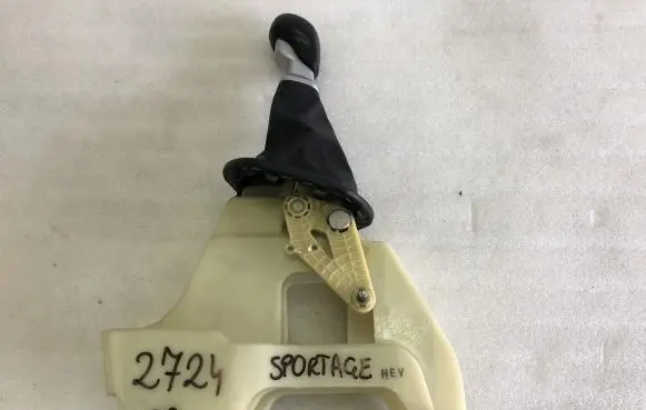 KIA Sportage Gear selector/shifter in gearbox 43700-3U810
