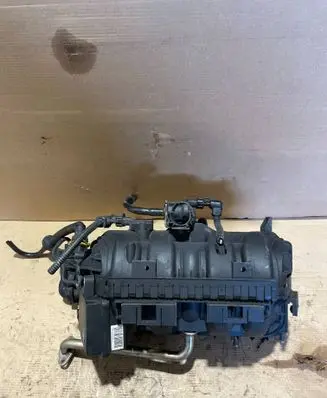 Opel Tigra B Intake manifold 55557904