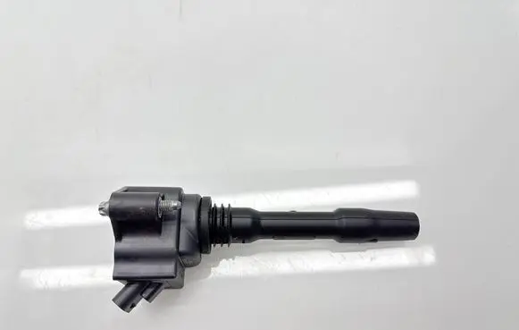 High voltage ignition coil