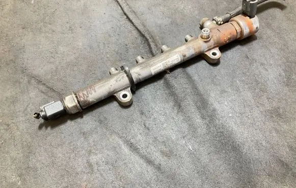 Mercedes-Benz Sprinter W906 Fuel main line pipe A6510700495 R9144Z240A