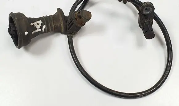 Mercedes-Benz A W169 ABS rear brake sensor A1695401517