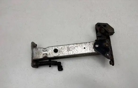 Audi A8 S8 D4 4H Front bumper mounting bracket 4H0806064E