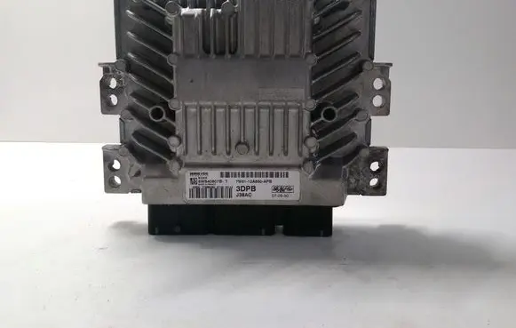 Ford Focus Engine control unit/module 5WS40607B 7M5112A650APB