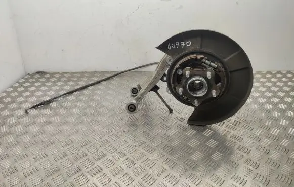 Infiniti Q50 Rear wheel hub