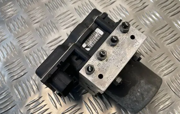 Audi A4 S4 B8 8K ABS Pump 8K0614517CA 8K0907379AD