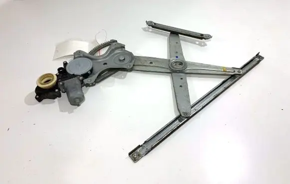 Toyota Auris 150 Front door window regulator with motor 977555106