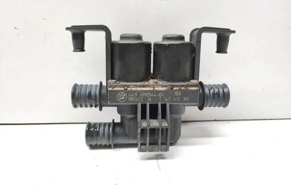 BMW X5 E70 Coolant heater control valve 6910544 64116910544