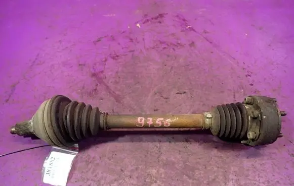 Skoda Fabia Mk2 (5J) Front driveshaft 