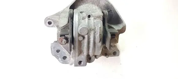 Engine mount bracket