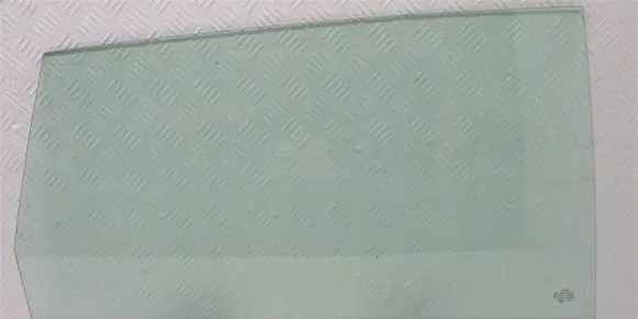 Audi Q7 4L Rear side window