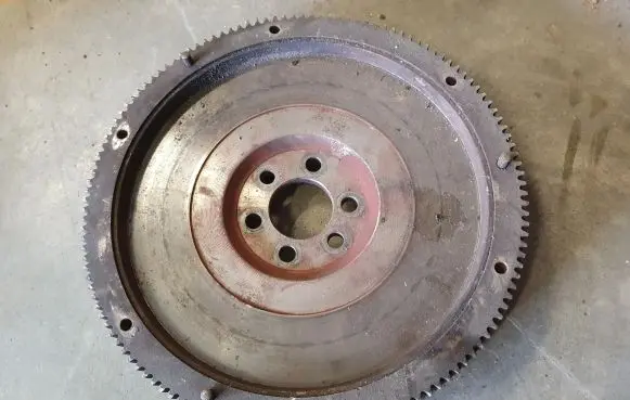 Volkswagen PASSAT B3 Flywheel 037105273C