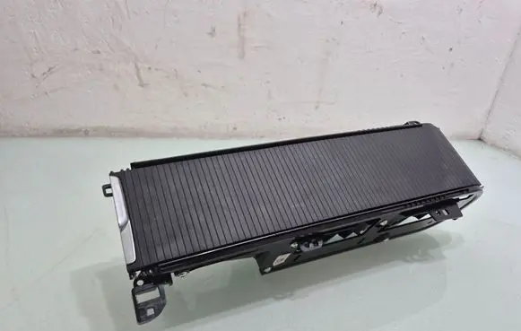 Volvo S60 Cup holder front P31497846