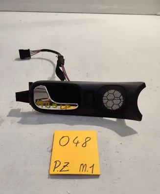 Audi A4 S4 B5 8D Front door interior handle 9284798