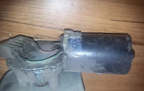 Ford Transit Wiper motor
