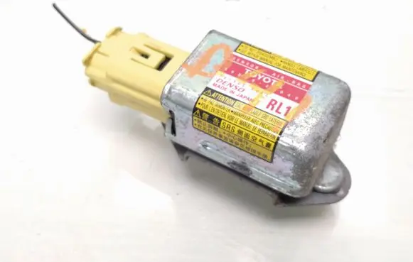 Toyota Prius (XW20) Airbag deployment crash/impact sensor 8986047040 1879000892