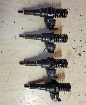Ford Galaxy Fuel injectors set 038130073AG