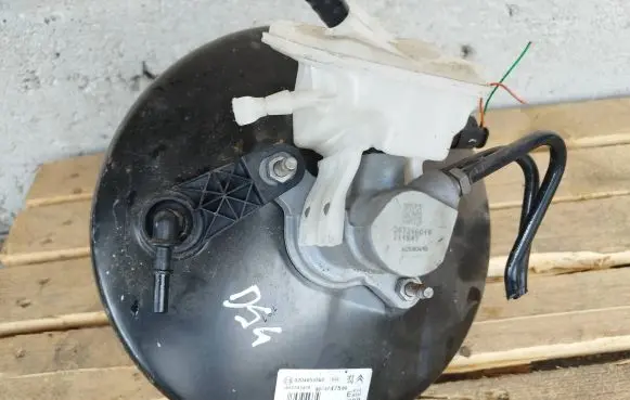 Citroen DS4 Brake booster 9674747580