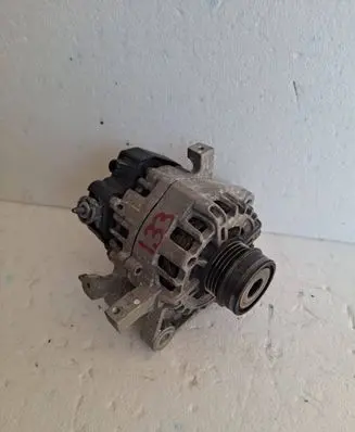 Toyota Yaris Generator/alternator 270600Y120 2612821A FG9T012