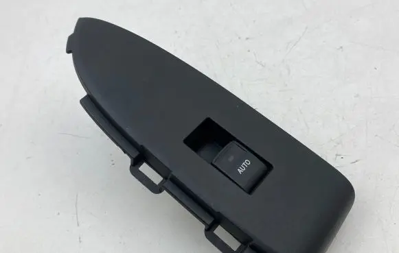 Toyota Prius (XW30) Electric window control switch 7423147110