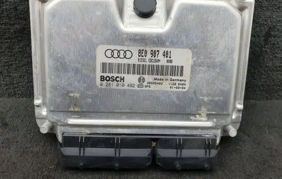 Audi A4 S4 B6 8E 8H Engine control unit/module 8E0907401 0281010492