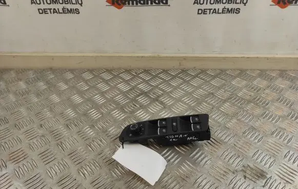 Volkswagen Tiguan Electric window control switch 5K4959857A 5K2959565A