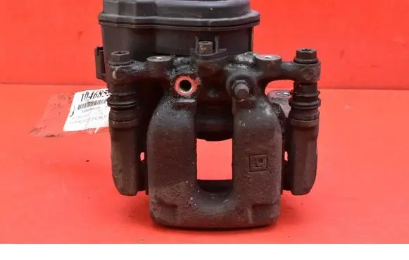 Opel Astra J Rear brake caliper 