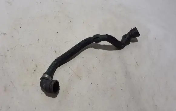 BMW i5 G60 Engine coolant pipe/hose 17129886632