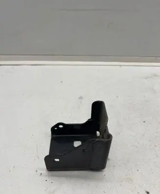 Radiator support slam panel bracket