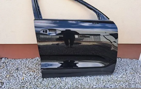 Volvo XC40 Front door 