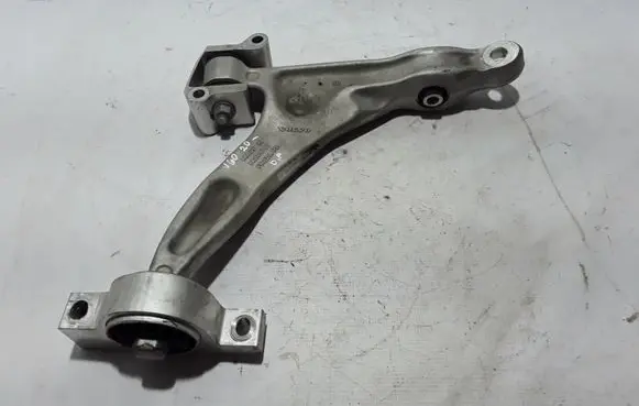 Volvo V60 Front lower control arm/wishbone 32269628