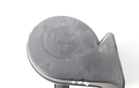 Renault 19 Horn signal E335717E3