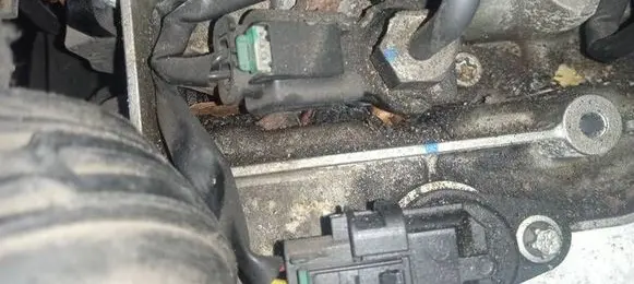 Fuel injector
