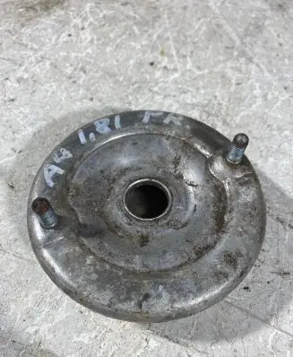 Audi A4 S4 B5 8D Coil spring mount 
