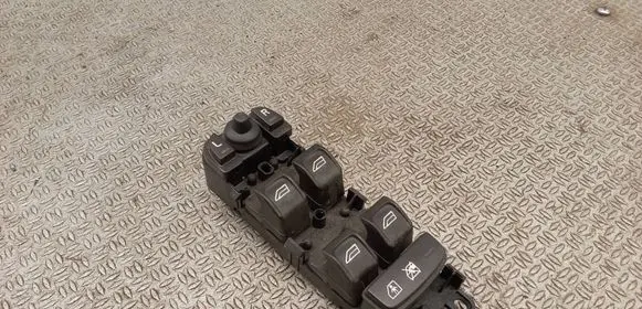 Volvo V70 Electric window control switch 31295115
