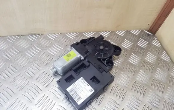 Volvo V50 Front door window regulator motor 979037100 31288115AA