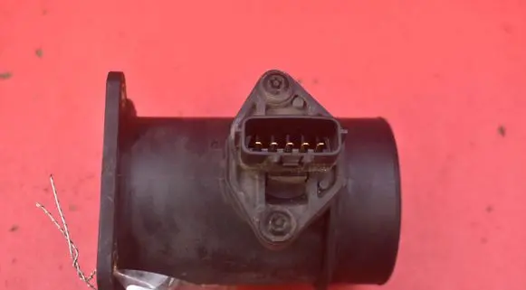 Nissan Primera Mass air flow meter 226805U400