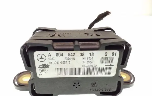 Mercedes-Benz ML W164 ESP acceleration yaw rate sensor A0045423818