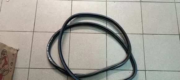 Citroen C5 Aircross Rubber seal front door (on door) 