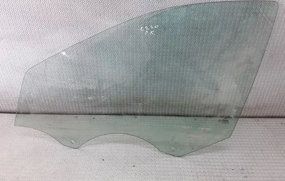 Mercedes-Benz C W203 Front door window glass four-door