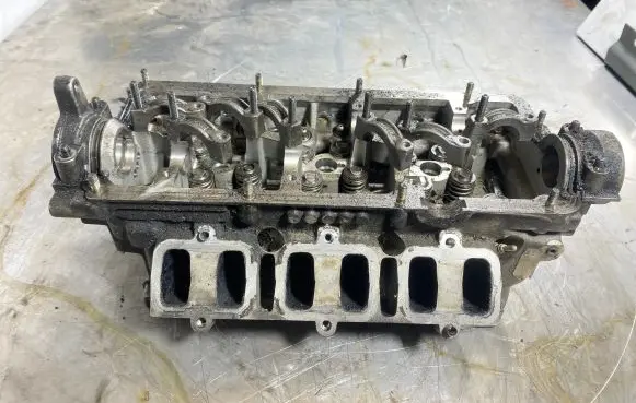 Audi A6 S6 C5 4B Engine head 059e