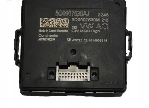 Volkswagen Golf VII Gateway control module 5Q0907530AJ