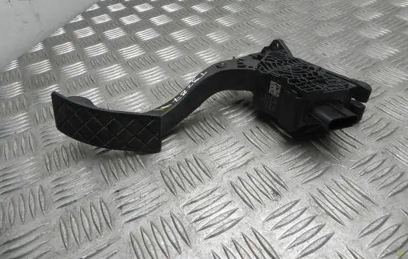 Volkswagen T-Cross Accelerator throttle pedal 2Q1723503 T9287