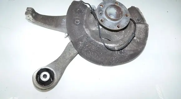 BMW 5 F10 F11 Front wheel hub 6775769 31216775769 31214082759