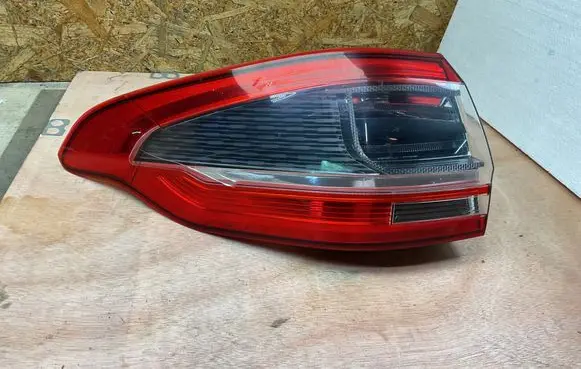 Ford S-MAX Rear/tail lights 17318701