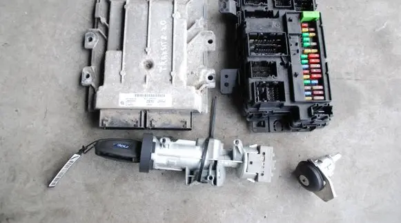 Ford Transit Engine ECU kit and lock set 12A650 A2C38412600 GK2112A650NA