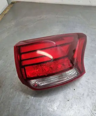 Mitsubishi Outlander Rear/tail lights WY21W
