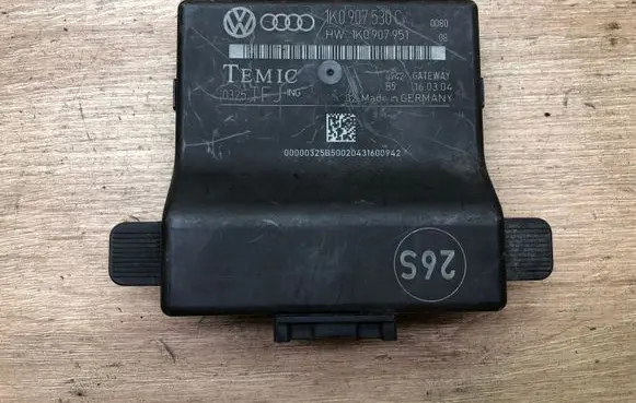 Volkswagen PASSAT B7 Gateway control module 1K0907530C